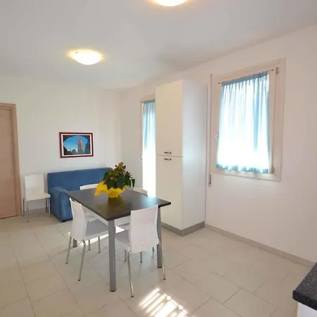 Two-bedroom Rosolina Mare Near Sea 18